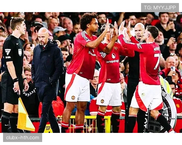 德里赫特本赛季防守贡献显著,表现稳健 德里赫特本赛季防守贡献显著,表现稳健